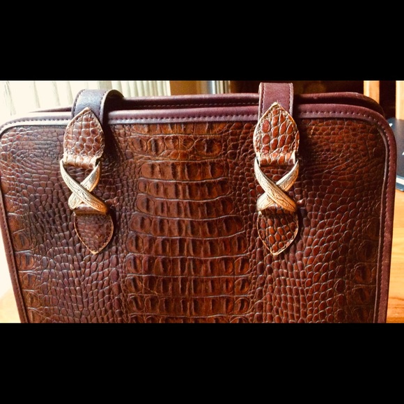Brighton Brown Croc Embossed Leather Very Roomy - Picture 3 of 6